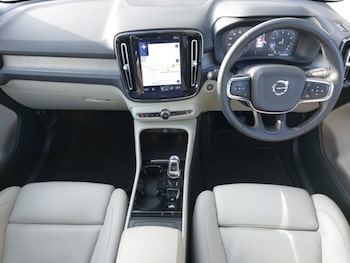 Used Volvo XC40 2019 for sale - 76052929: Photo 2
