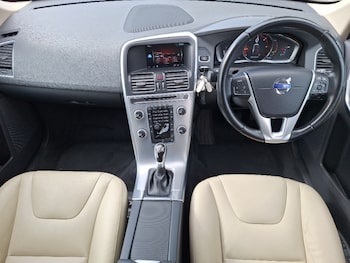 Used Volvo XC60 2016 for sale - 78560176: Photo