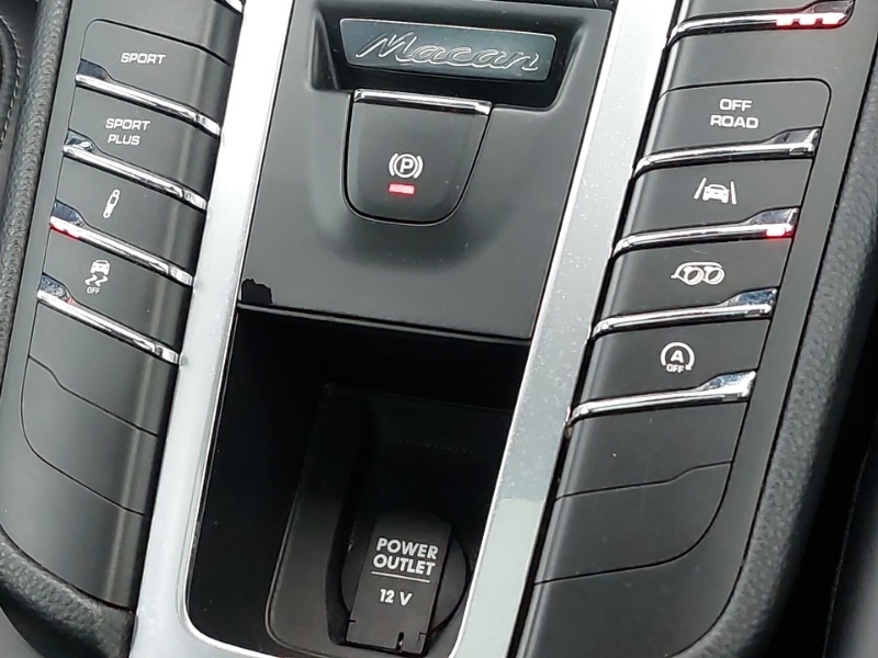 Used Porsche Macan 2018 for sale - 76566833: Photo 18