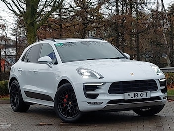 Porsche - Macan