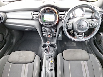 Used MINI Hatch 2018 for sale - 78490095: Photo