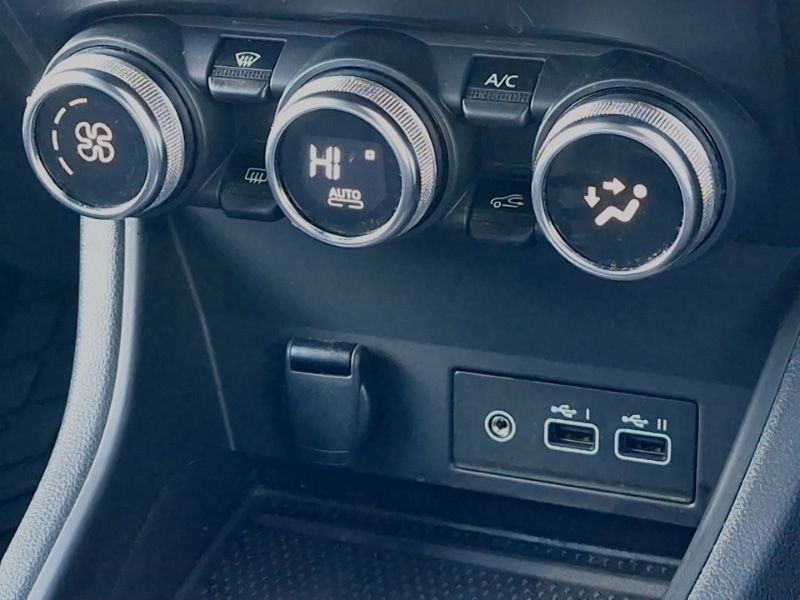 Used Renault Captur 2024 for sale - 76661686: Photo 13