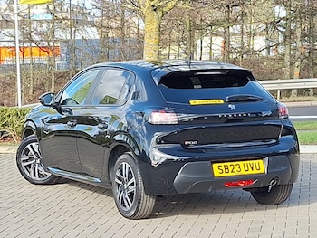 Used Peugeot 208 2023 for sale - 77717167: Photo