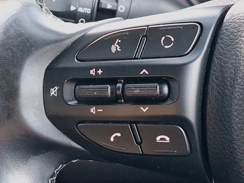 Used Kia Stonic 2020 for sale - 76880213: Photo 17