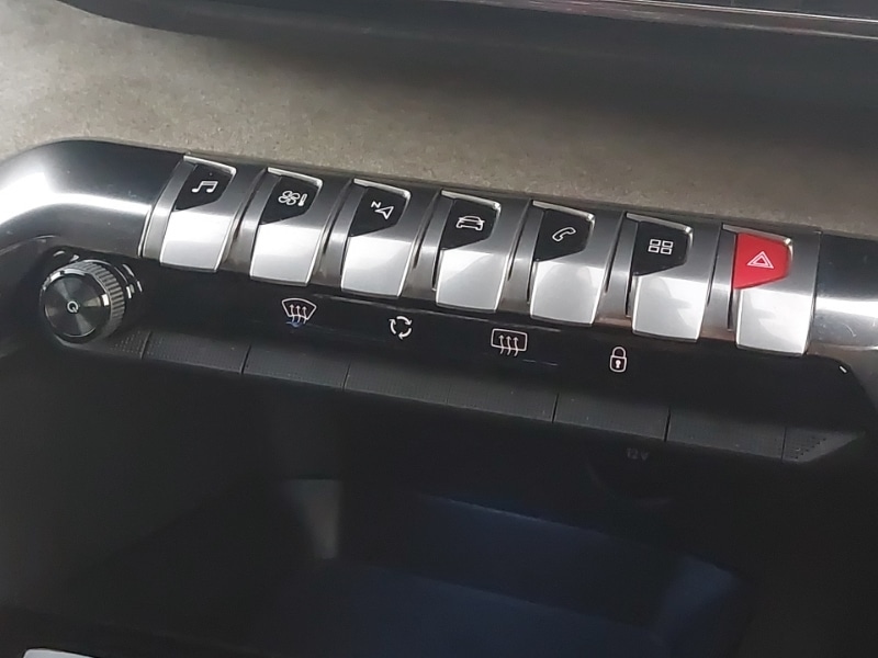 Used Peugeot 3008 2022 for sale - 76418817: Photo 14