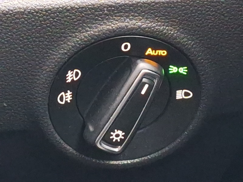 Used Volkswagen T-Roc 2019 for sale - 77669870: Photo 18