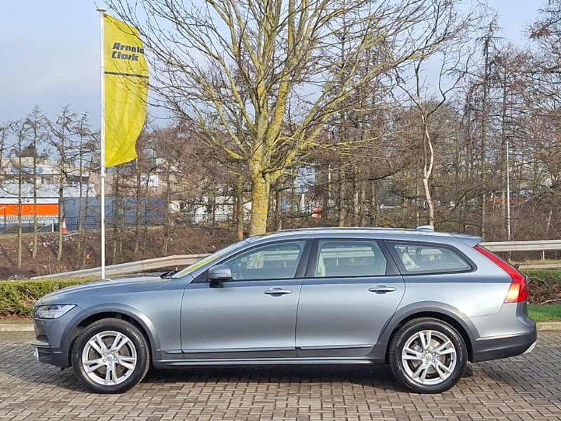 Used Volvo V90 2018 for sale - 77761120: Photo 4