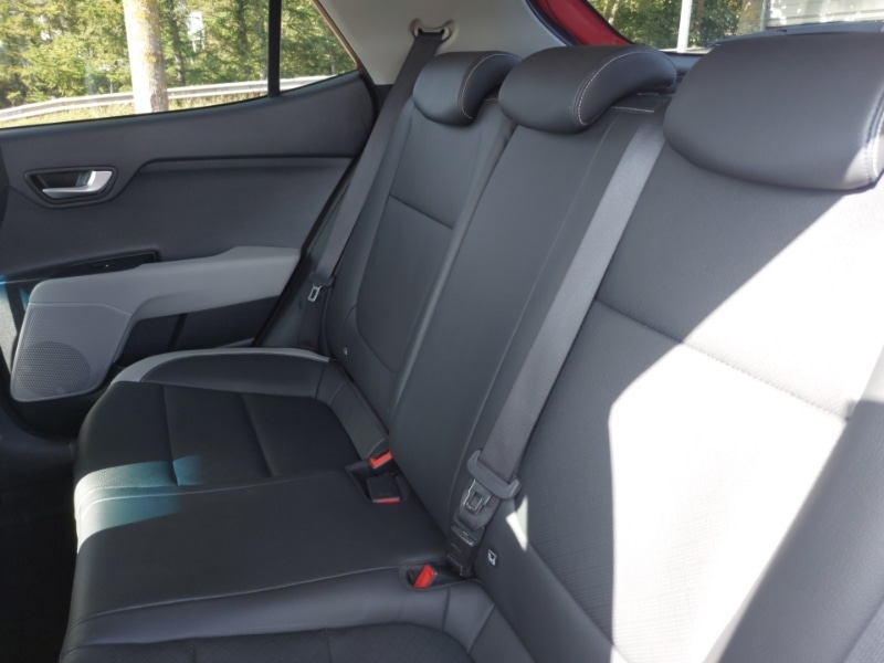 Used Kia Stonic 2019 for sale - 76160414: Photo 6