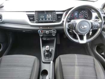 Used Kia Stonic 2019 for sale - 74943866: Photo