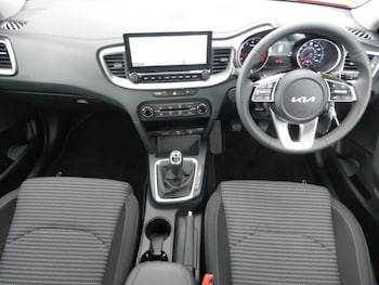 Used Kia Ceed 2025 for sale - 75873790: Photo