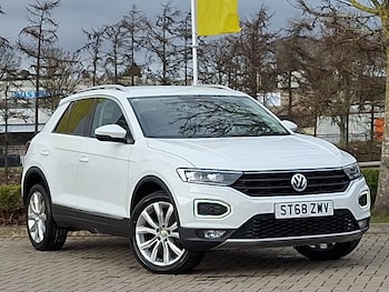 Used Volkswagen T-Roc 2018 for sale - 77822932: Photo