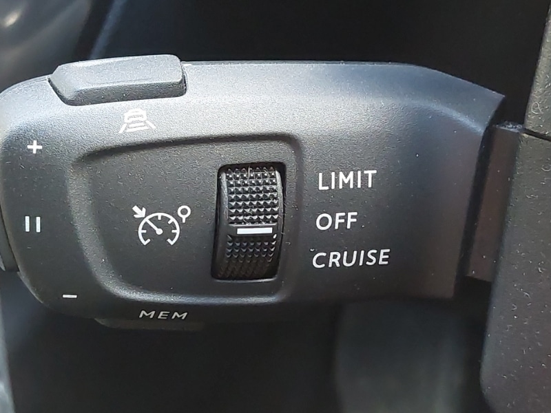 Used Peugeot 3008 2023 for sale - 77062496: Photo 17