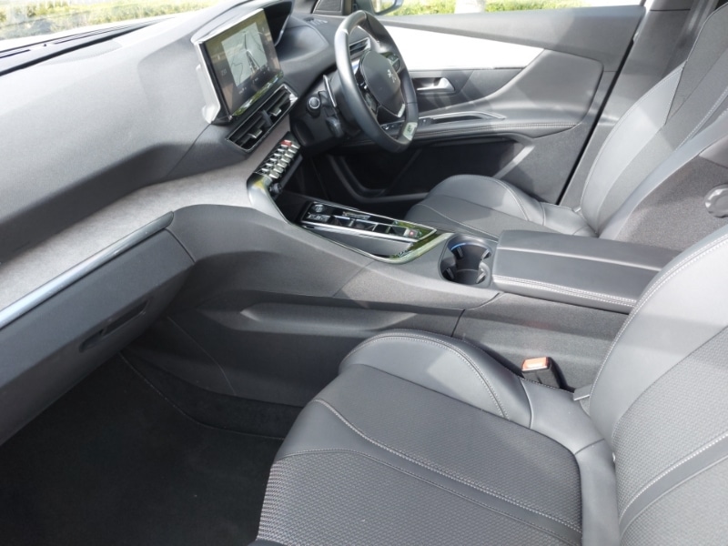 Used Peugeot 3008 2023 for sale - 77062496: Photo 5