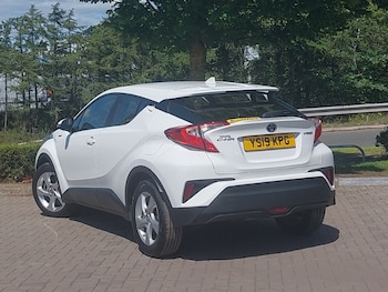 Used Toyota C-HR 2019 for sale - 75197747: Photo
