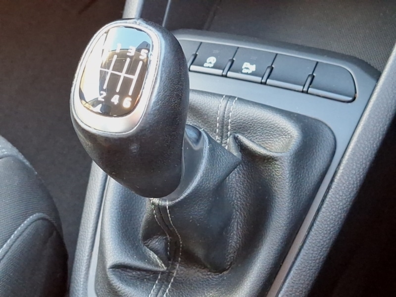 Used Kia Stonic 2020 for sale - 76970531: Photo 15