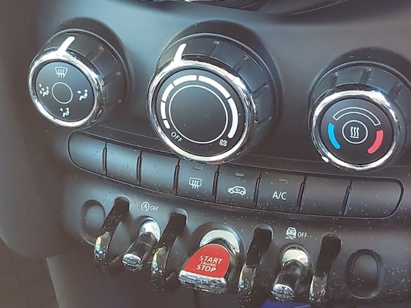 Used MINI Cooper 2019 for sale - 76238333: Photo 13