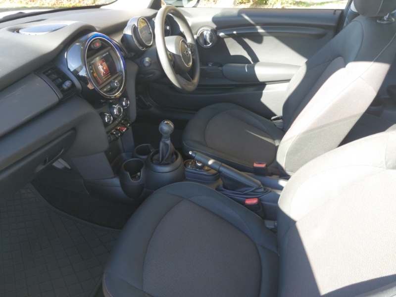 Used MINI Cooper 2019 for sale - 76238333: Photo 5