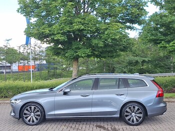 Used Volvo V60 2018 for sale - 78861061: Photo