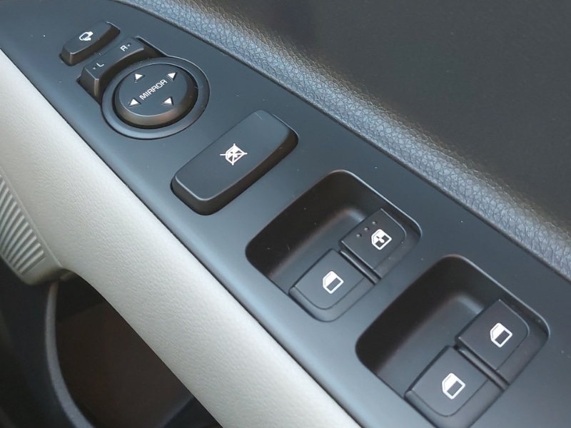 Used Kia Stonic 2023 for sale - 76958986: Photo 19