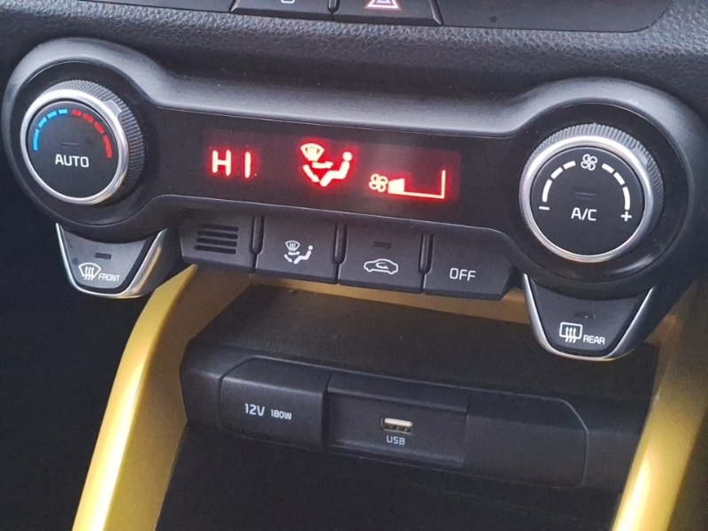 Used Kia Stonic 2023 for sale - 76816190: Photo 15