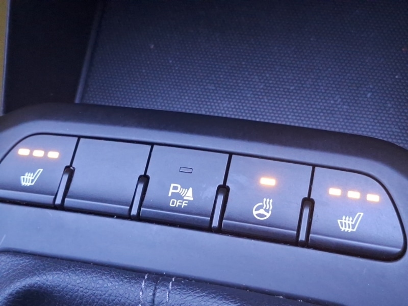 Used Kia Stonic 2023 for sale - 76816190: Photo 16