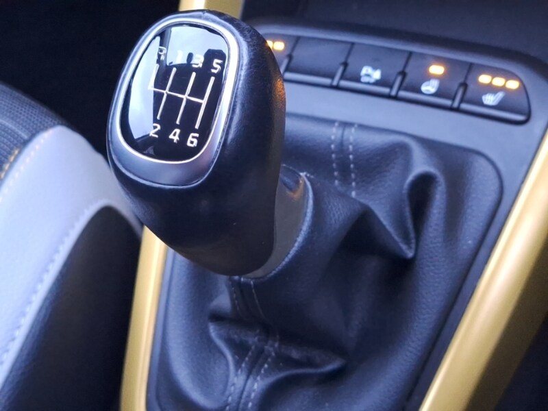 Used Kia Stonic 2023 for sale - 76816190: Photo 17