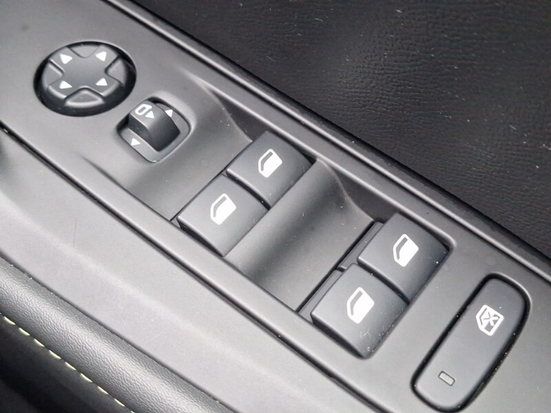 Used Peugeot 208 2021 for sale - 77495325: Photo 19