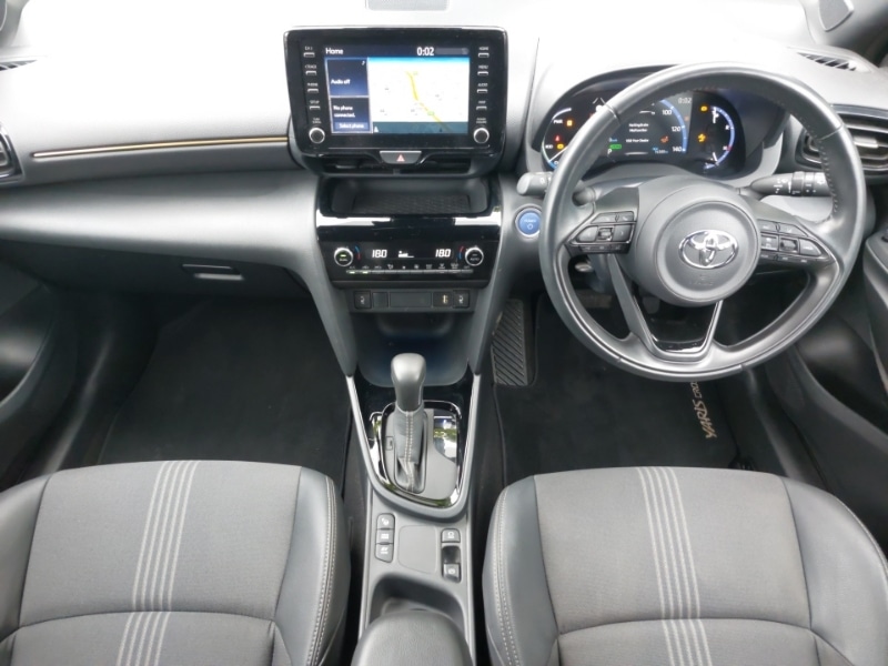Used Toyota Yaris Cross 2022 for sale - 76566825: Photo 2