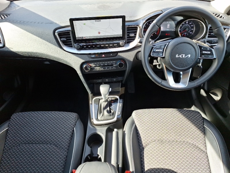 Used Kia XCeed 2025 for sale - 78146766: Photo 2