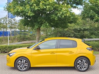 Used Peugeot 208 2023 for sale - 79673331: Photo
