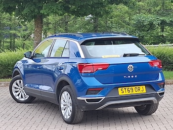 Used Volkswagen T-Roc 2019 for sale - 78872418: Photo