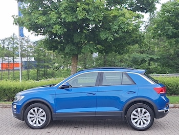 Used Volkswagen T-Roc 2019 for sale - 78872418: Photo