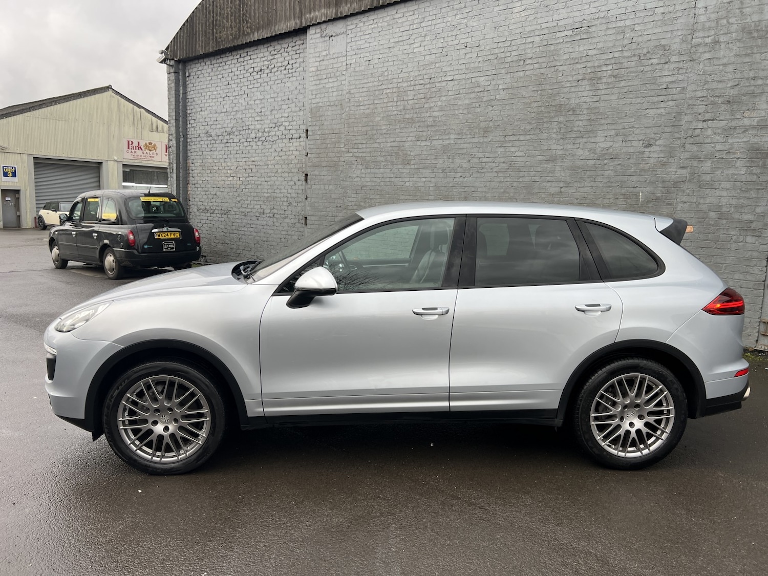 Used Porsche Cayenne 2015 for sale - 77303568: Photo 5