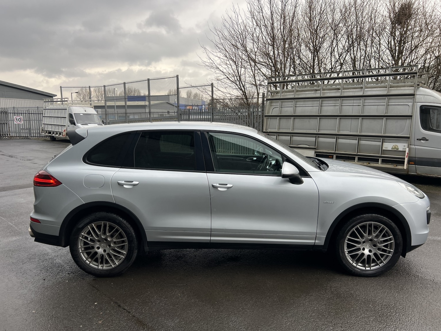 Used Porsche Cayenne 2015 for sale - 77303568: Photo 6