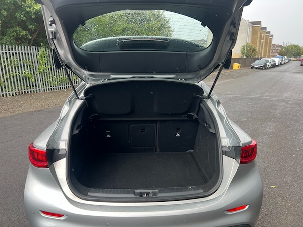 Used Infiniti Q30 2016 for sale - 75683123: Photo 10