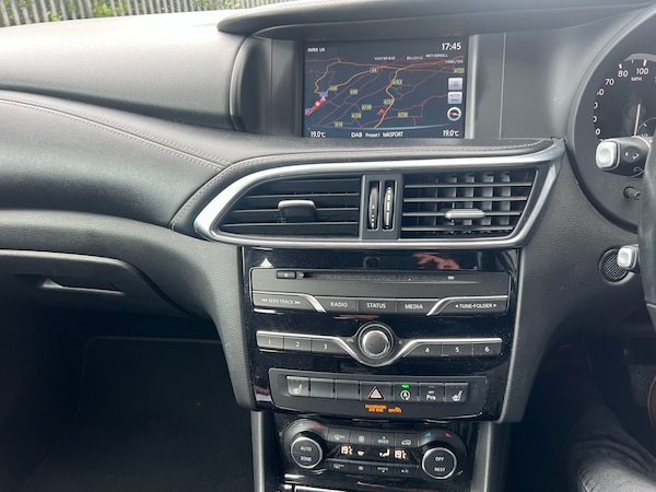 Used Infiniti Q30 2016 for sale - 75683123: Photo 15