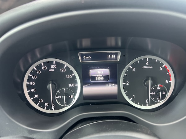 Used Infiniti Q30 2016 for sale - 75683123: Photo 16
