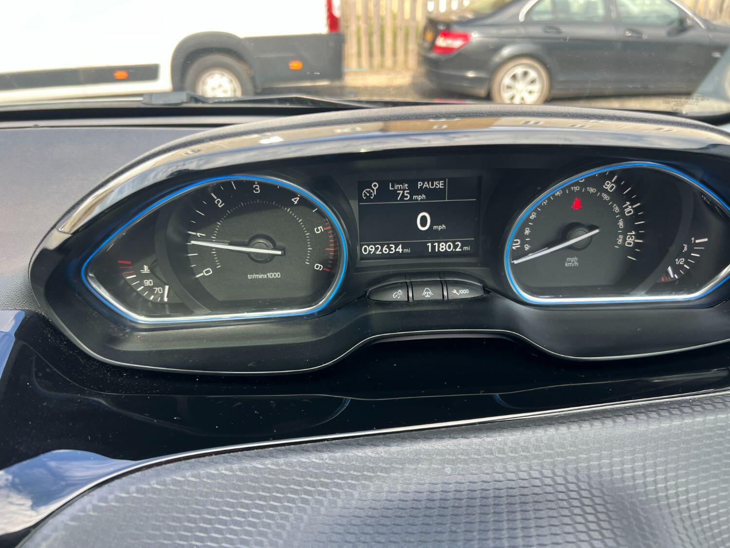 Used Peugeot 2008 2019 for sale - 76769146: Photo 23