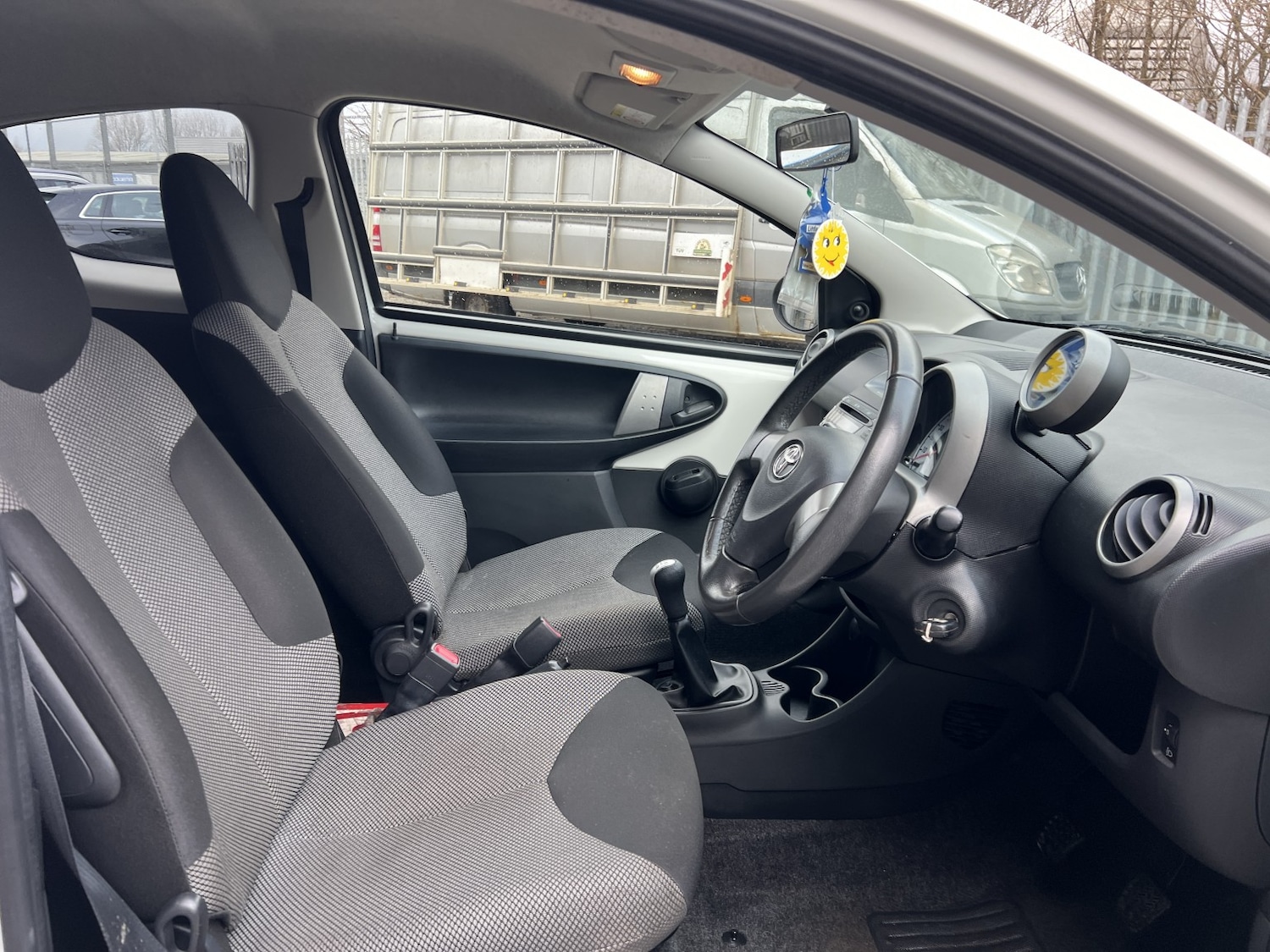 Used Toyota AYGO 2013 for sale - 77423517: Photo 11