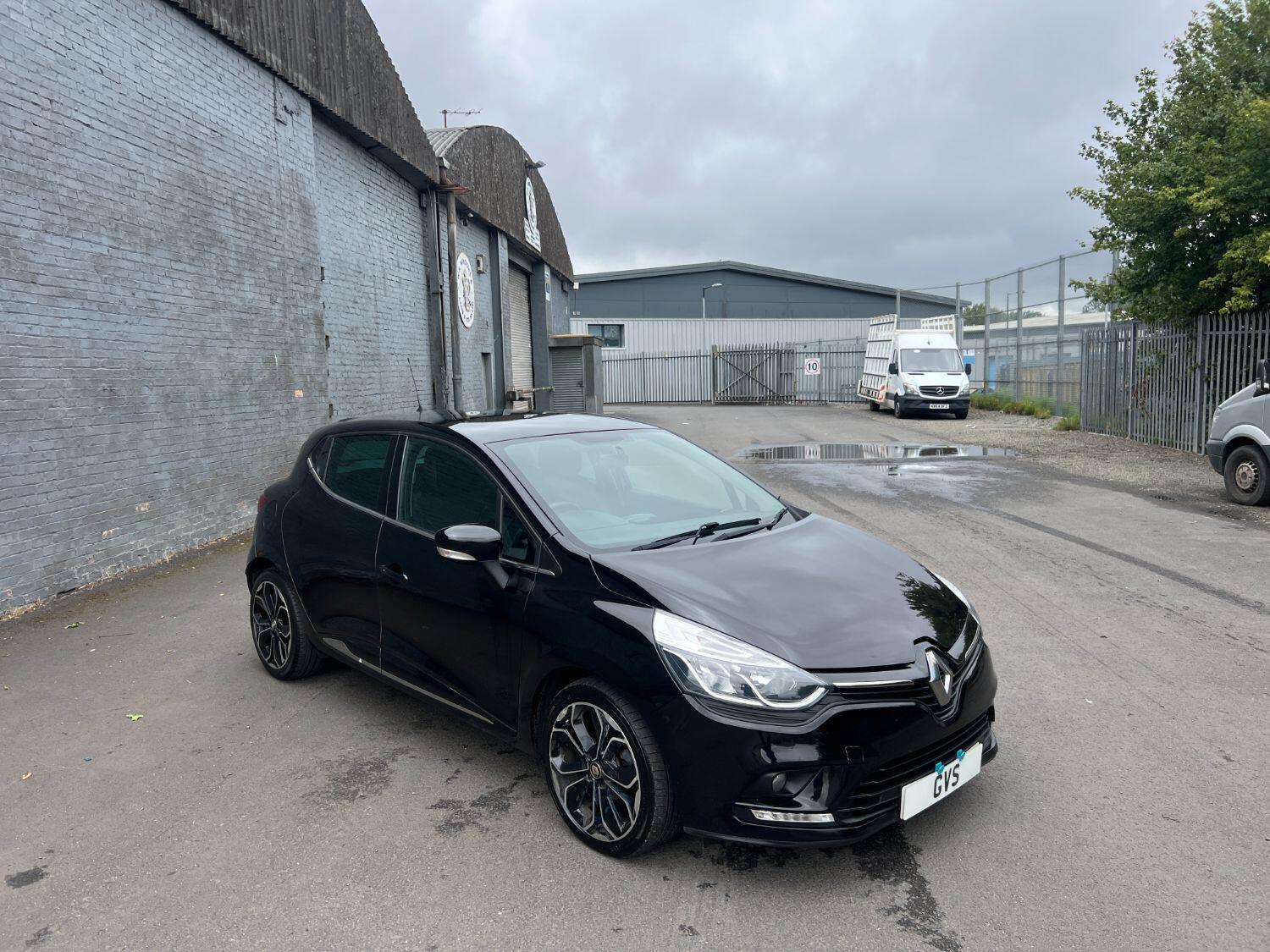 Used Renault Clio 2018 for sale - 76769290: Photo 1