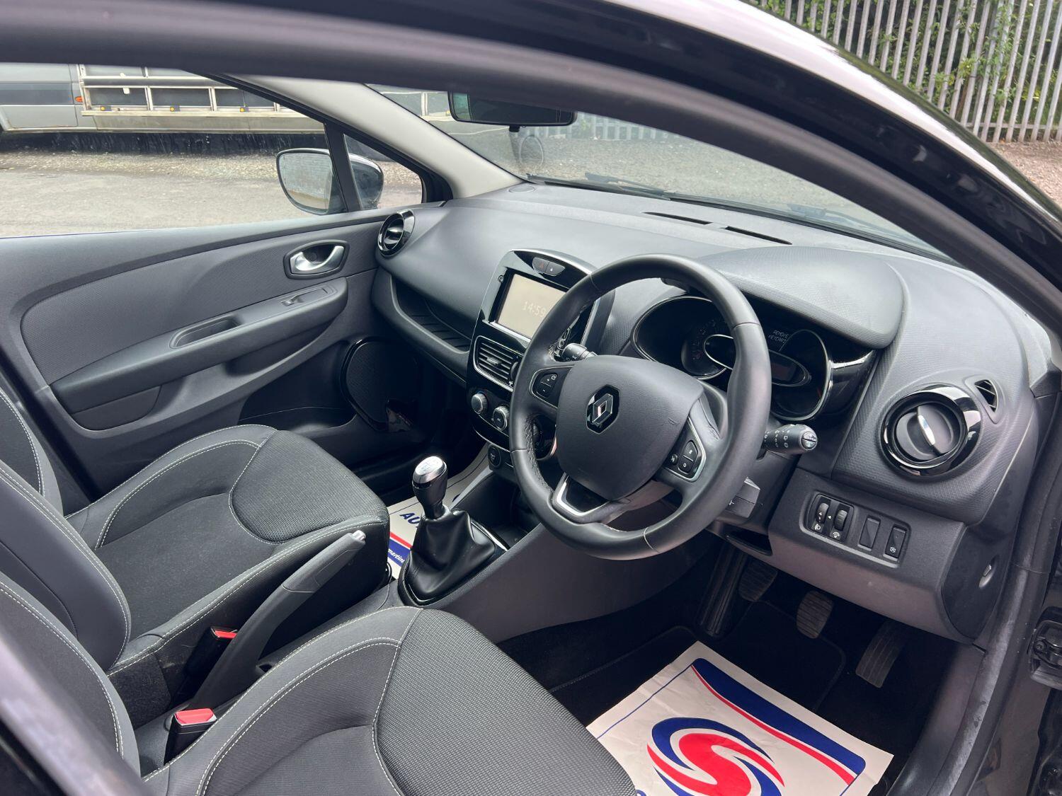 Used Renault Clio 2018 for sale - 76769290: Photo 14