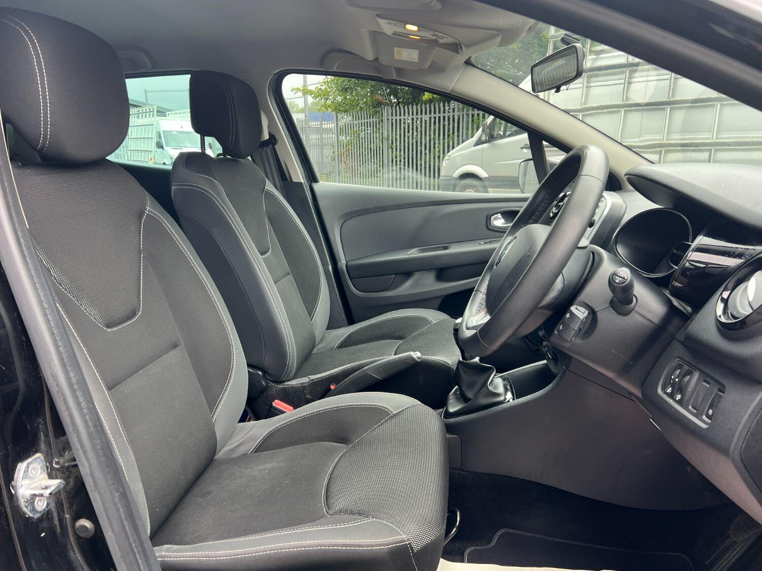 Used Renault Clio 2018 for sale - 76769290: Photo 16