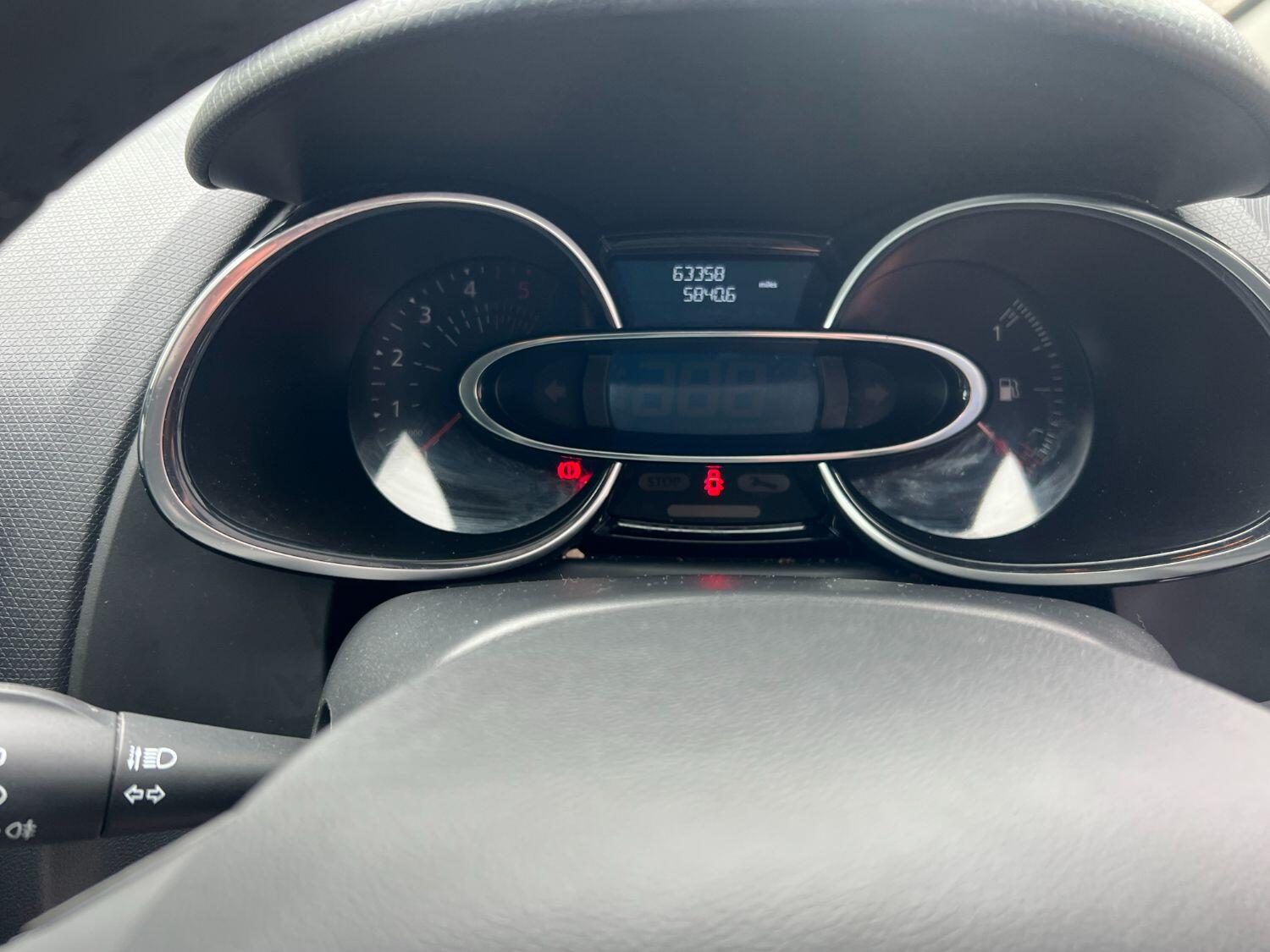 Used Renault Clio 2018 for sale - 76769290: Photo 18