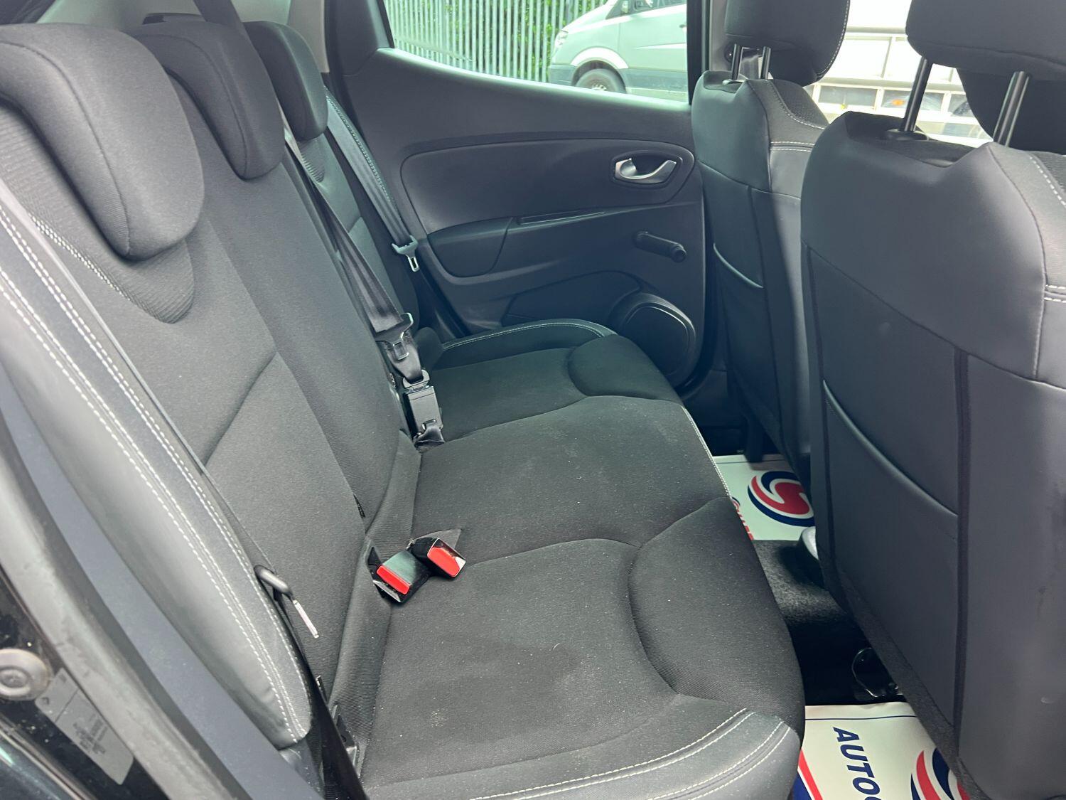 Used Renault Clio 2018 for sale - 76769290: Photo 19