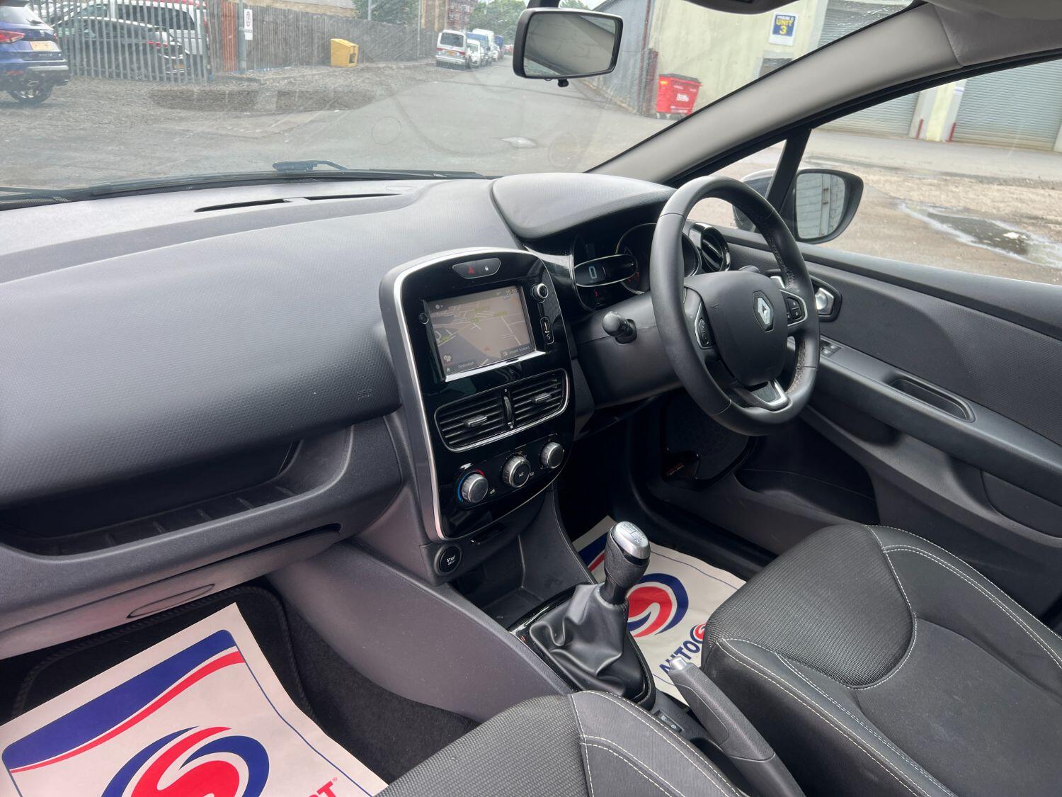 Used Renault Clio 2018 for sale - 76769290: Photo 21