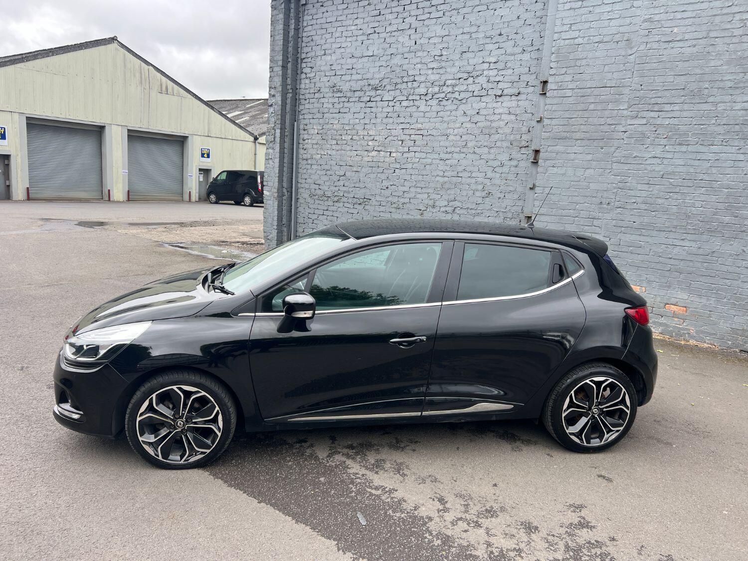 Used Renault Clio 2018 for sale - 76769290: Photo 6
