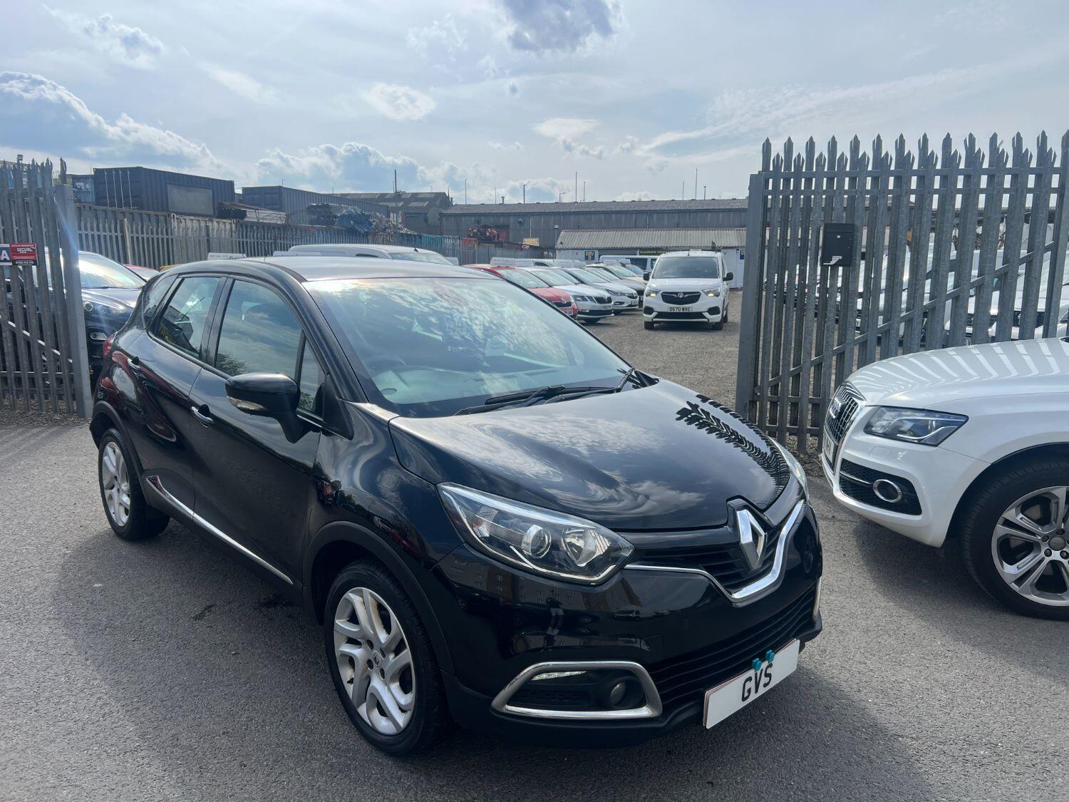 Used Renault Captur 2015 for sale - 76884951: Photo 1