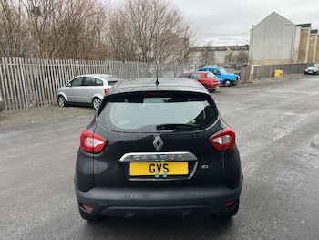 Used Renault Captur 2015 for sale - 76884951: Photo