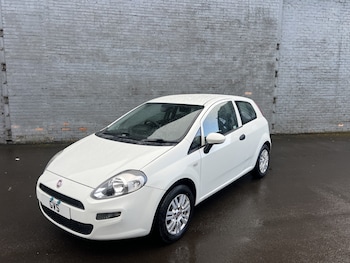 Used Fiat Punto 2015 for sale - 77991749: Photo