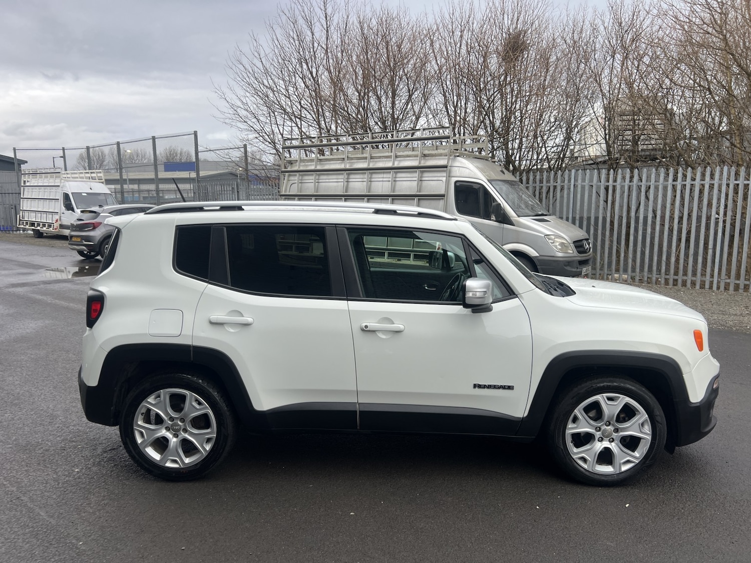 Used Jeep Renegade 2016 for sale - 77129474: Photo 6